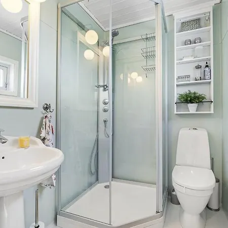 Lovely By Nidelva With Sauna And Hot Tub