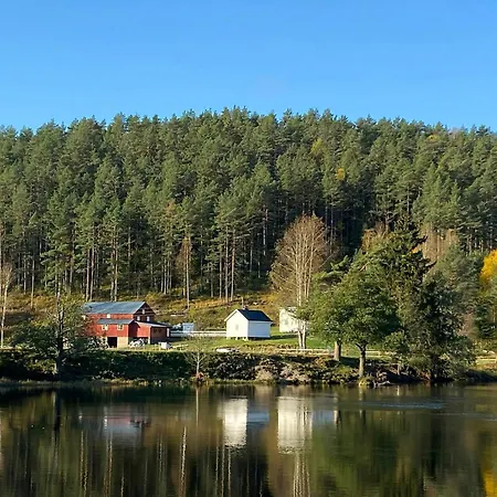 Lovely By Nidelva With Sauna And Hot Tub * Åmli