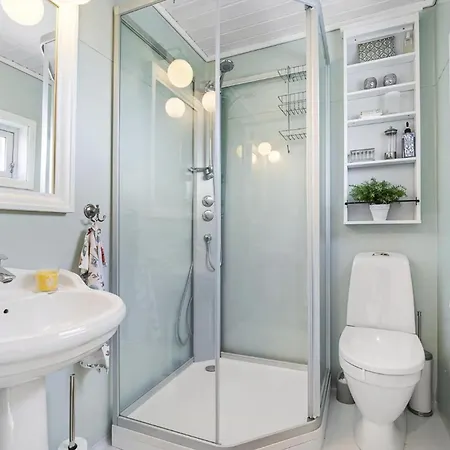 Ferienhaus Lovely By Nidelva With Sauna And Hot Tub Åmli