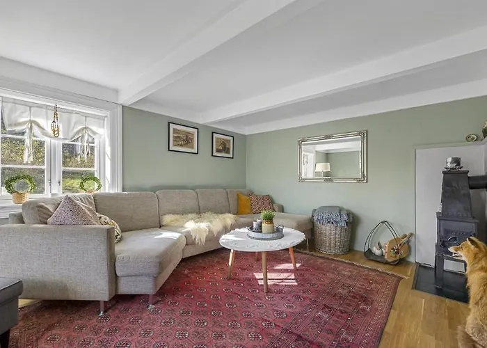 Lovely By Nidelva With Sauna And Hot Tub