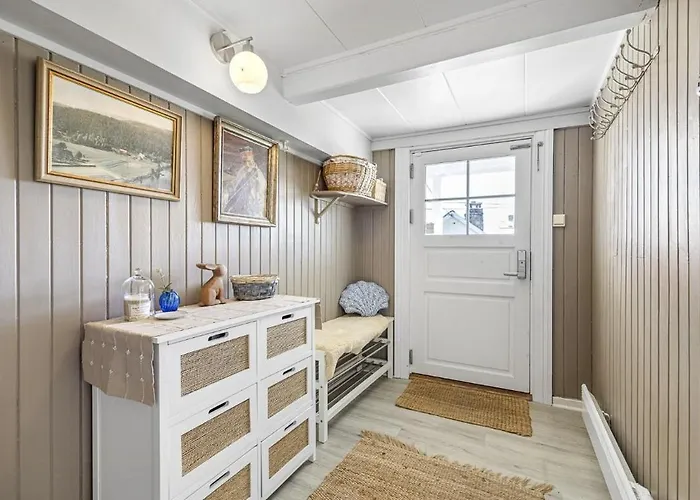 Lovely By Nidelva With Sauna And Hot Tub