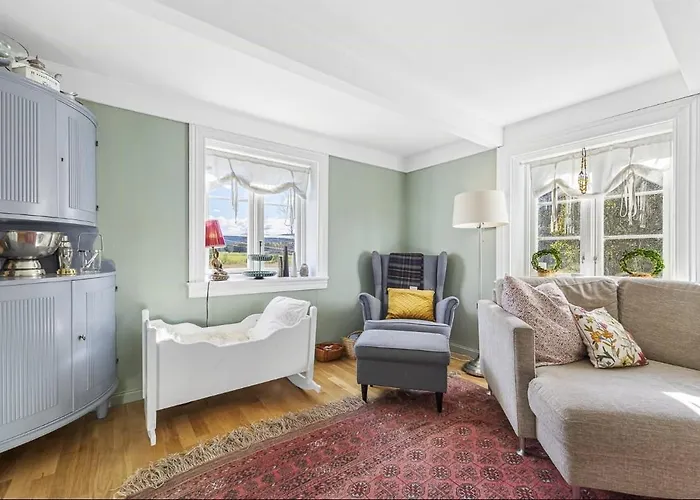 Lovely By Nidelva With Sauna And Hot Tub